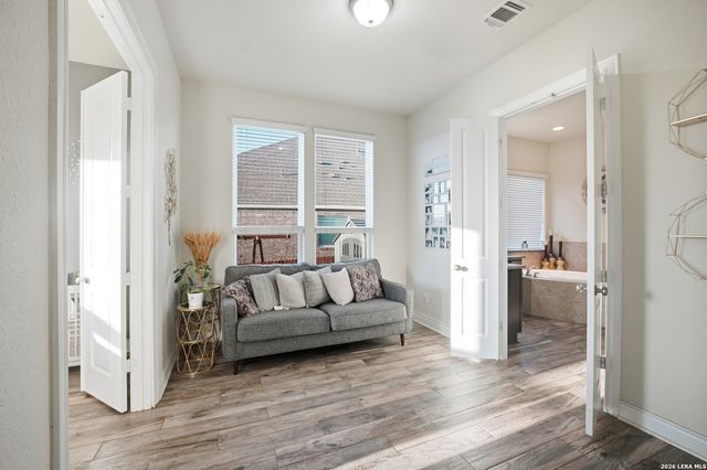 25737 Comanche, San Antonio, TX 78261