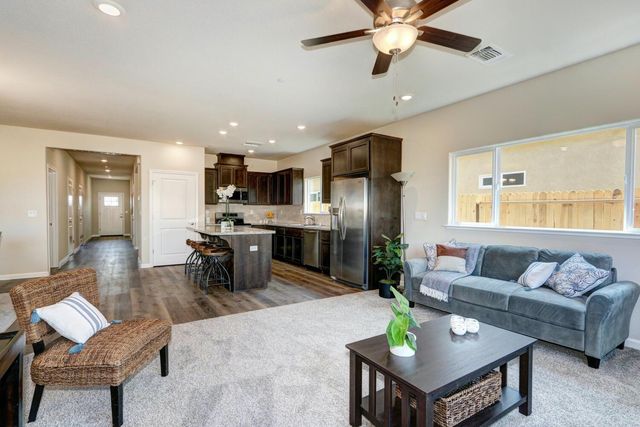 1140 Palmer Rd, Galt, CA 95632