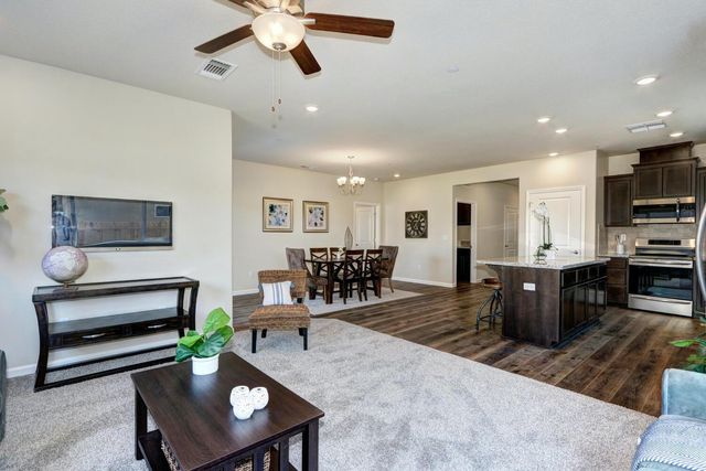 1140 Palmer Rd, Galt, CA 95632