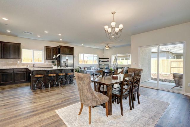 1140 Palmer Rd, Galt, CA 95632