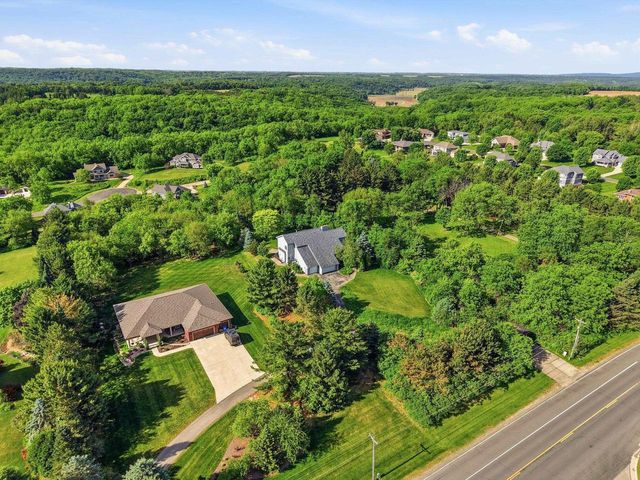 8685 Airport Road, Middleton, WI 53562