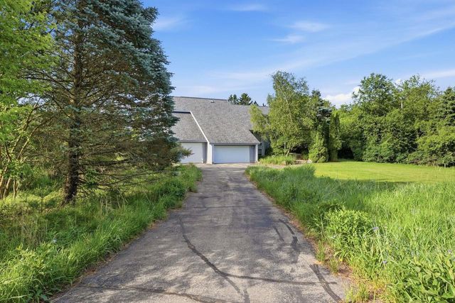 8685 Airport Road, Middleton, WI 53562