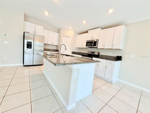 184 ARGYLL DRIVE, Spring Hill, FL 34609