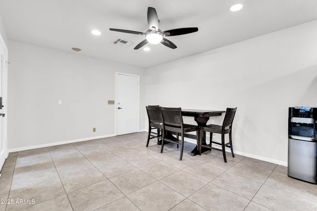 320 W LAGUNA Drive, Tempe, AZ 85282