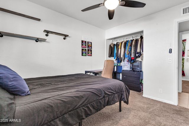 320 W LAGUNA Drive, Tempe, AZ 85282