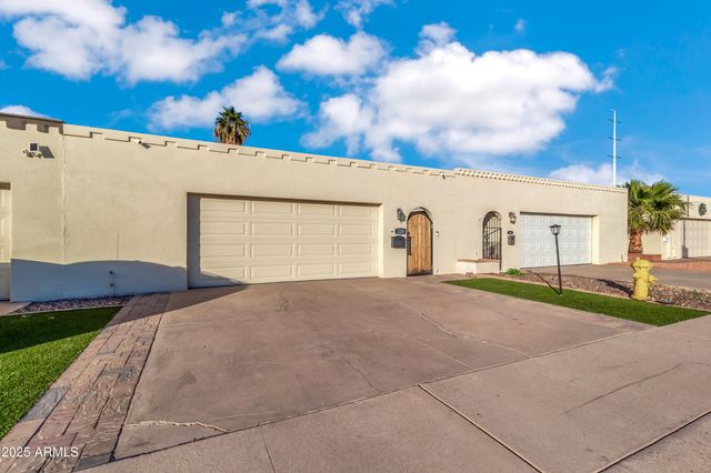 320 W LAGUNA Drive, Tempe, AZ 85282
