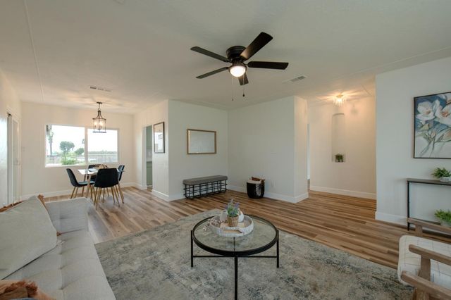 295 N Valentine Avenue, Fresno, CA 93706