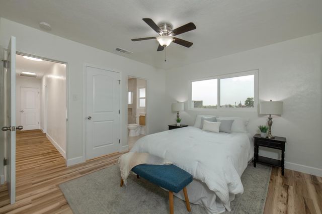 295 N Valentine Avenue, Fresno, CA 93706
