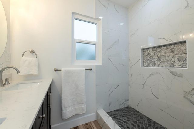 295 N Valentine Avenue, Fresno, CA 93706