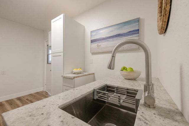 295 N Valentine Avenue, Fresno, CA 93706
