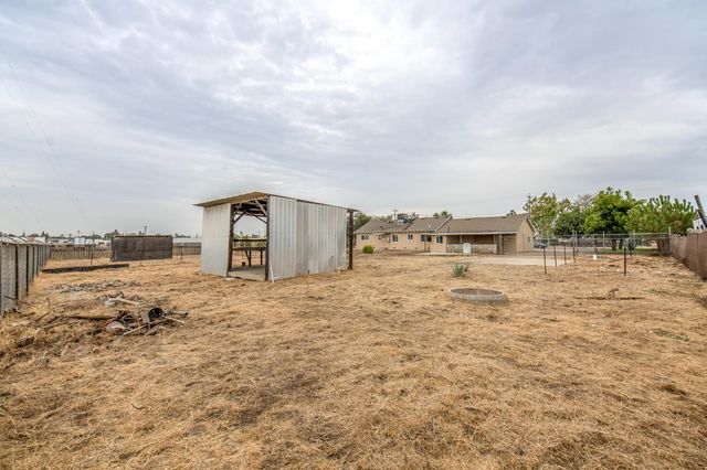 295 N Valentine Avenue, Fresno, CA 93706
