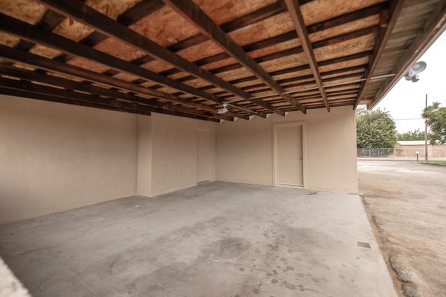295 N Valentine Avenue, Fresno, CA 93706