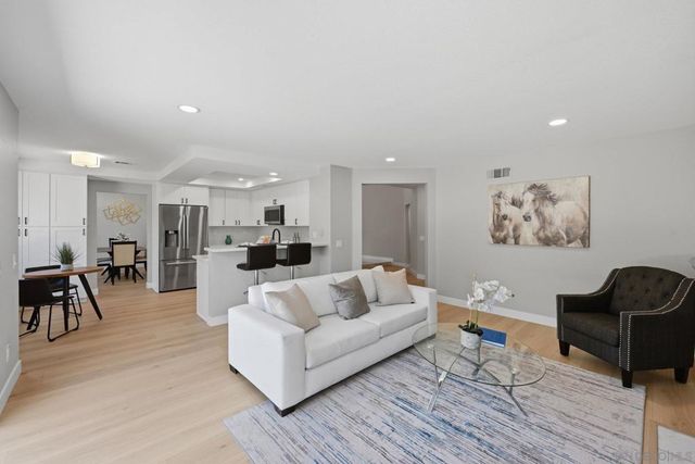 2214 Brookhaven, Vista, CA 92081