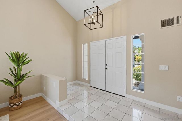 2214 Brookhaven, Vista, CA 92081