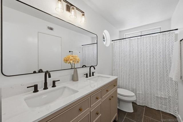 2214 Brookhaven, Vista, CA 92081
