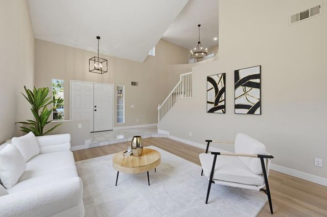 2214 Brookhaven, Vista, CA 92081