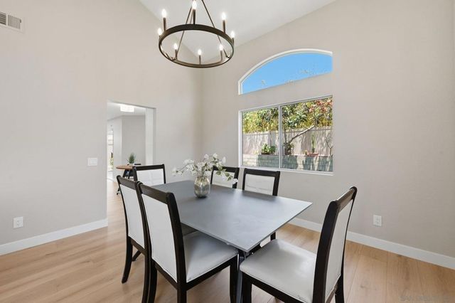2214 Brookhaven, Vista, CA 92081