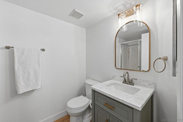 2214 Brookhaven, Vista, CA 92081