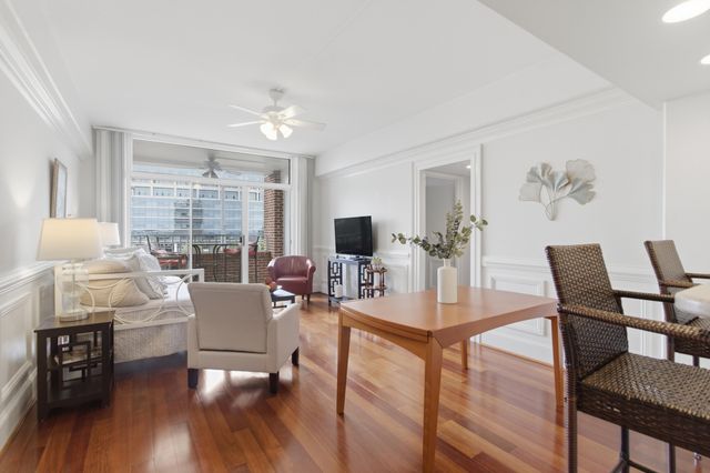 14 Lockwood Drive Apt 3h, Charleston, SC 29401