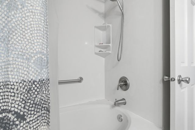14 Lockwood Drive Apt 3h, Charleston, SC 29401