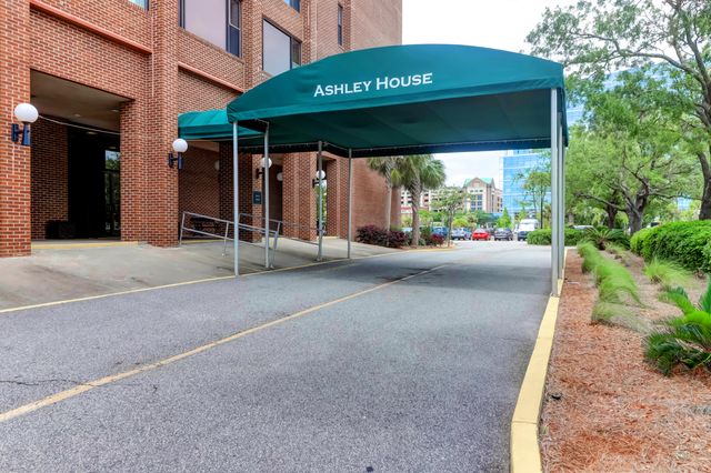 14 Lockwood Drive Apt 3h, Charleston, SC 29401