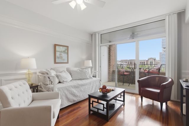 14 Lockwood Drive Apt 3h, Charleston, SC 29401