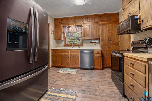 24681 457th Ave, Colton, SD 57018