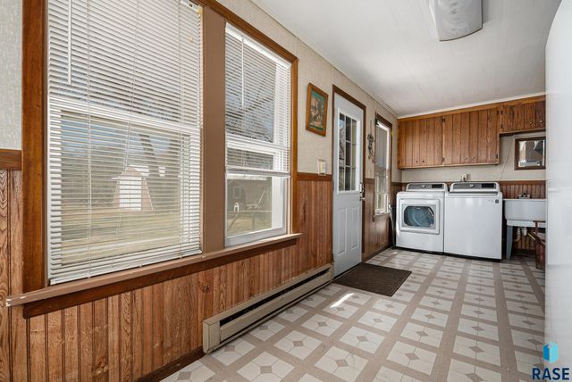 24681 457th Ave, Colton, SD 57018