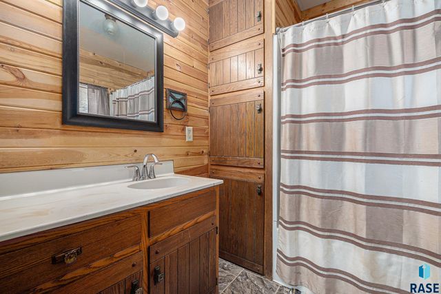 24681 457th Ave, Colton, SD 57018