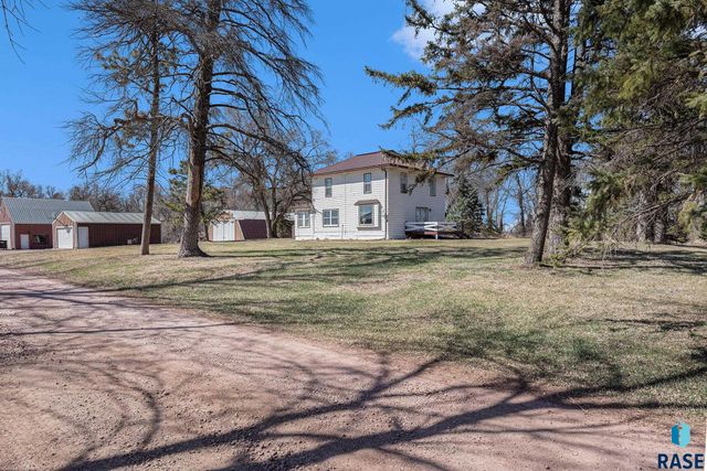 24681 457th Ave, Colton, SD 57018