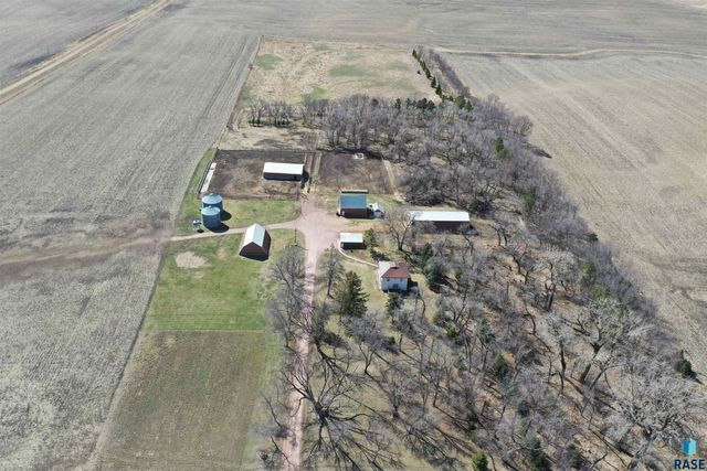 24681 457th Ave, Colton, SD 57018