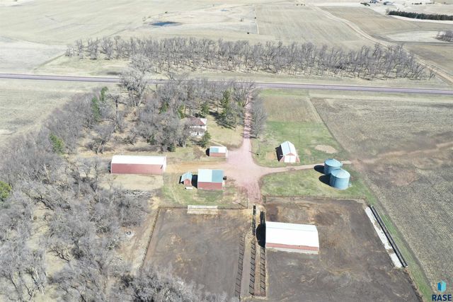 24681 457th Ave, Colton, SD 57018