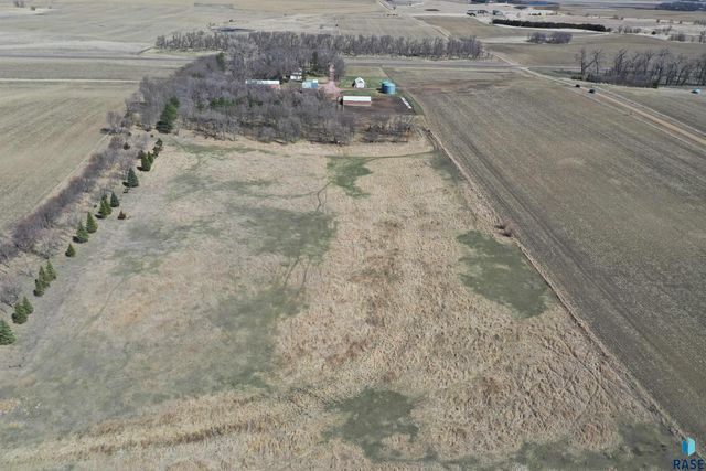 24681 457th Ave, Colton, SD 57018