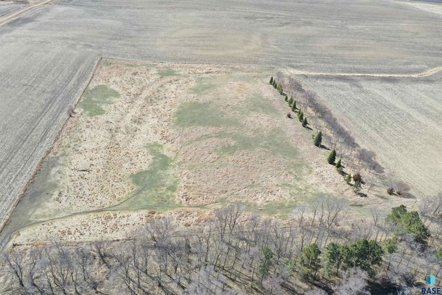 24681 457th Ave, Colton, SD 57018