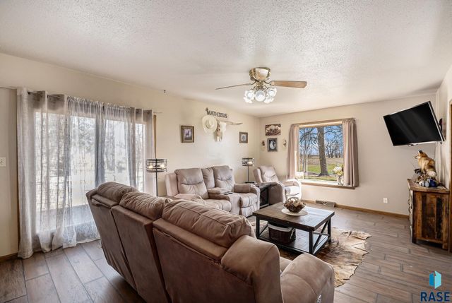 24681 457th Ave, Colton, SD 57018
