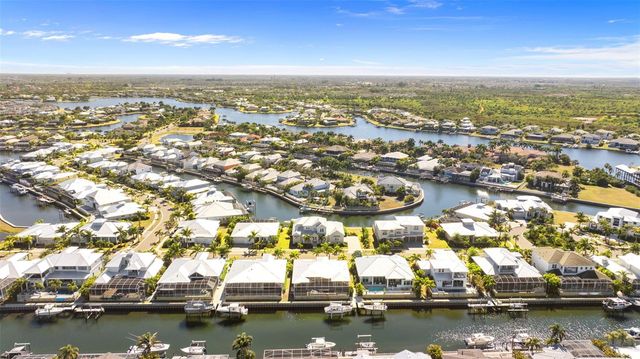 708 PINCKNEY DRIVE, Apollo Beach, FL 33572