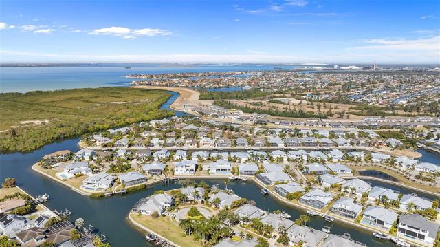 708 PINCKNEY DRIVE, Apollo Beach, FL 33572