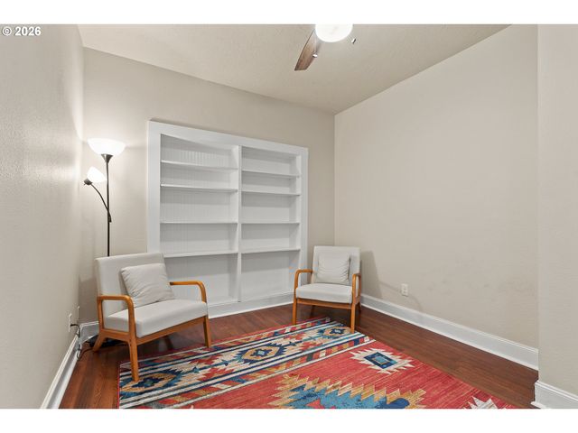 1552 N PRESCOTT St A, Portland, OR 97217