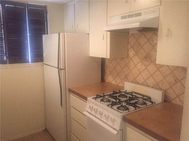 2610 Salado ST 107, Austin, TX 78705