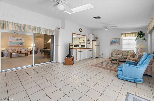 9777 Oakcrest CT, Lehigh Acres, FL 33936