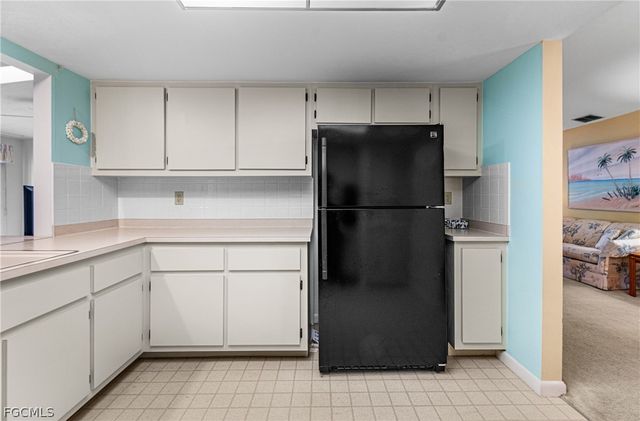 9777 Oakcrest CT, Lehigh Acres, FL 33936