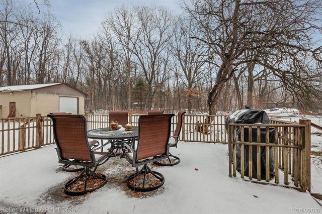 3780 Bass Lake Road, Commerce Charter Township, MI 48382