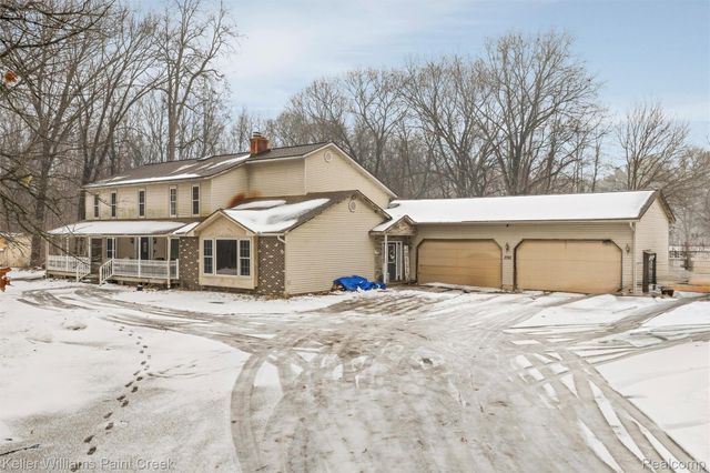 3780 Bass Lake Road, Commerce Charter Township, MI 48382