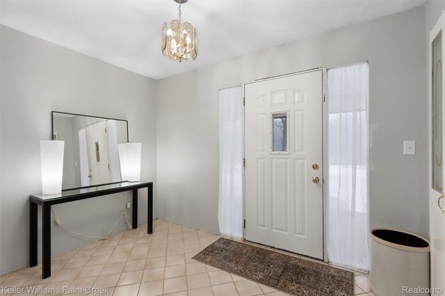 3780 Bass Lake Road, Commerce Charter Township, MI 48382