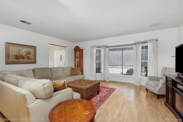 3780 Bass Lake Road, Commerce Charter Township, MI 48382