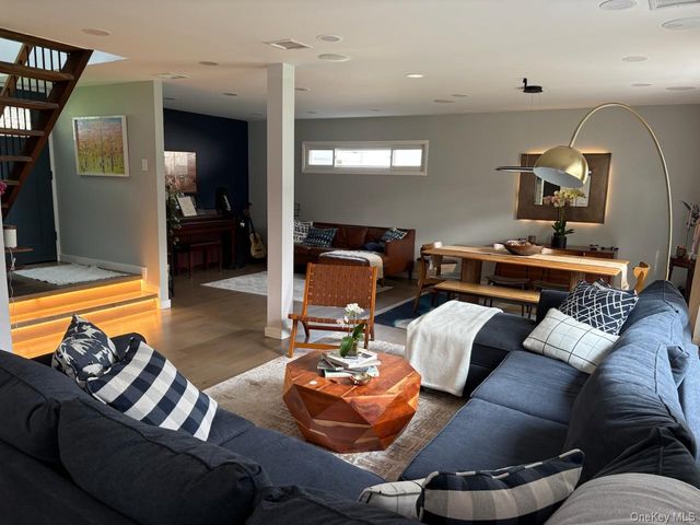 28 Florida Avenue, Commack, NY 11725