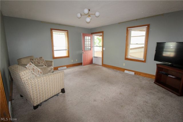 543 W Maple Street, North Canton, OH 44720