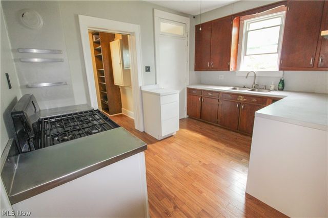 543 W Maple Street, North Canton, OH 44720