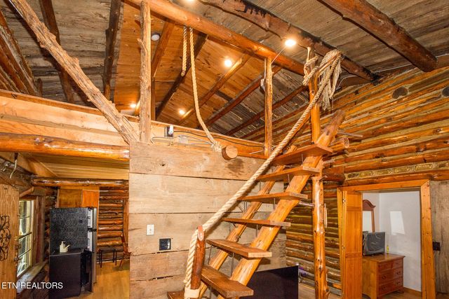 3530 Needles Way, Sevierville, TN 37876