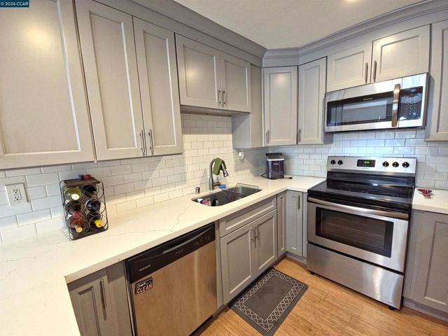 1739 Dalessi Dr, Pinole, CA 94564
